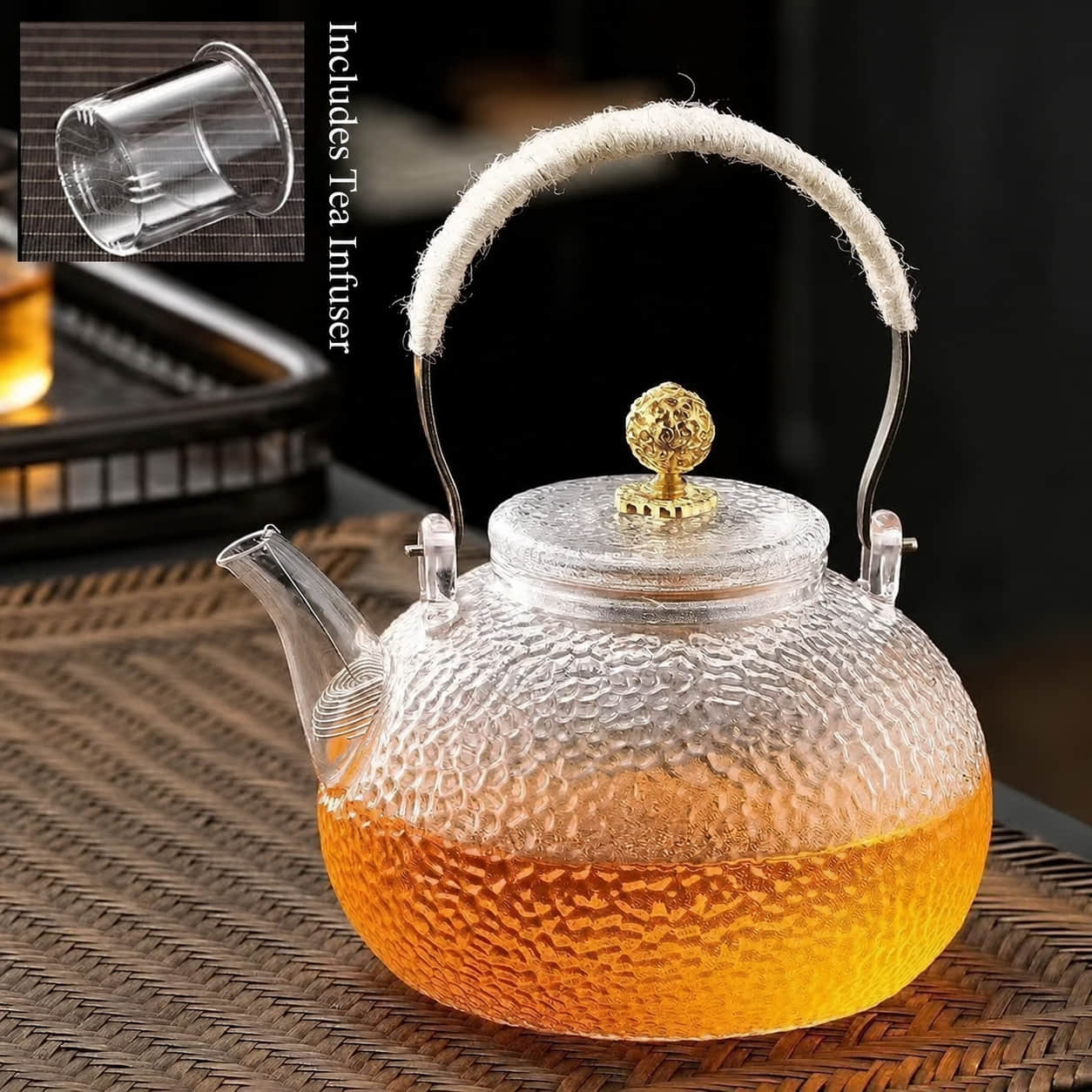 Hammer-patterned teapot