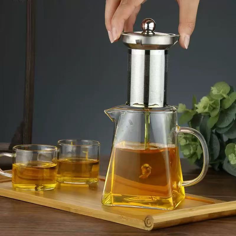 Filter and separate tea water