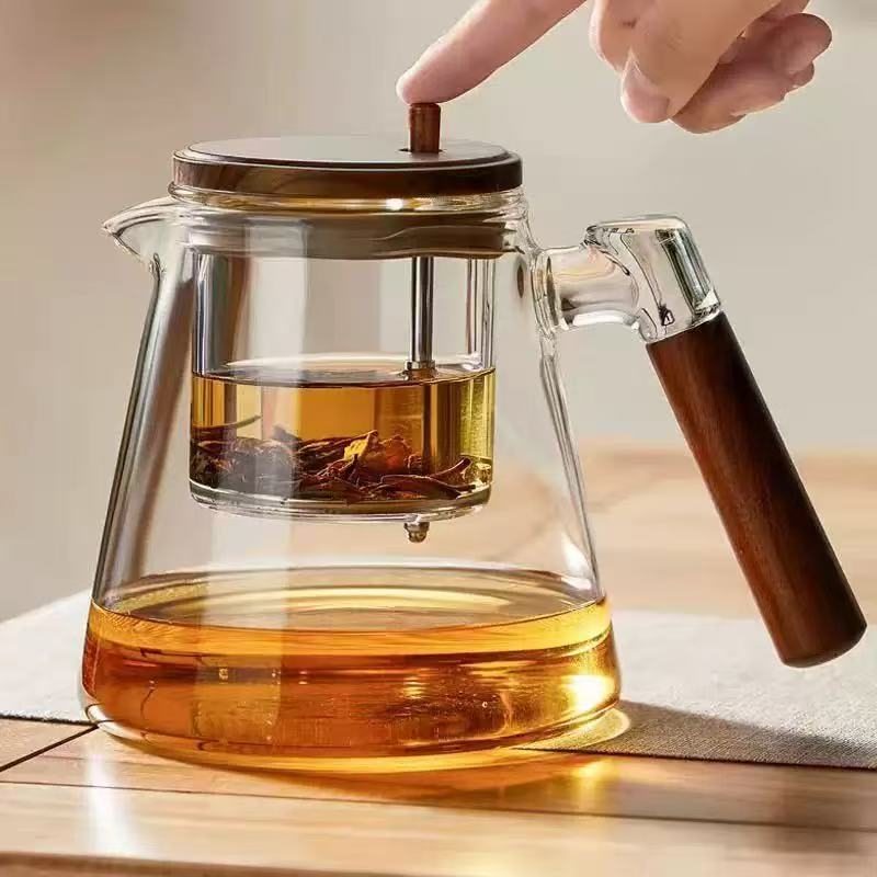 Floating teapot