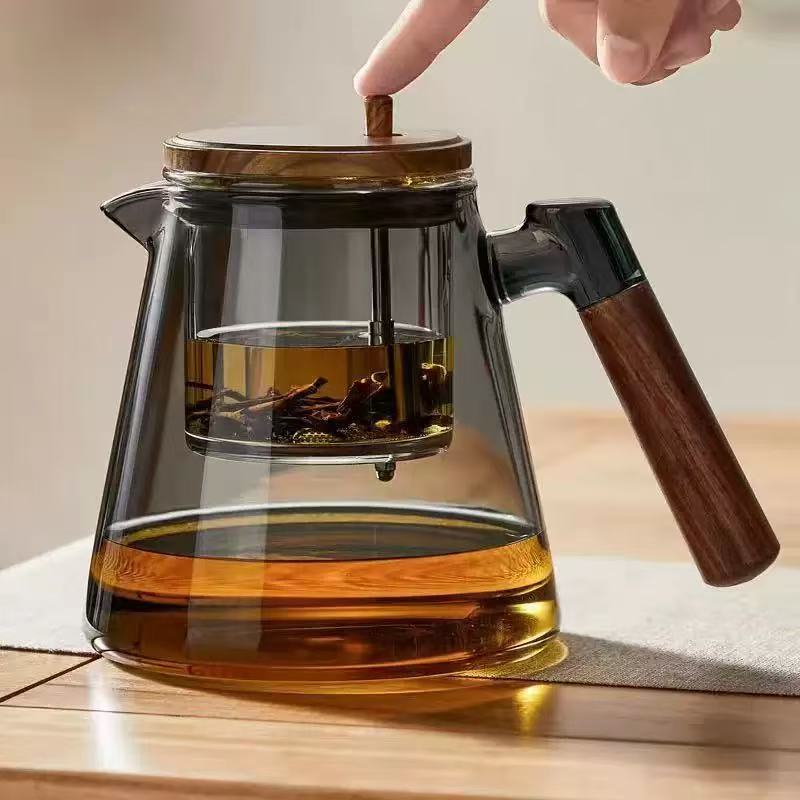 Floating teapot