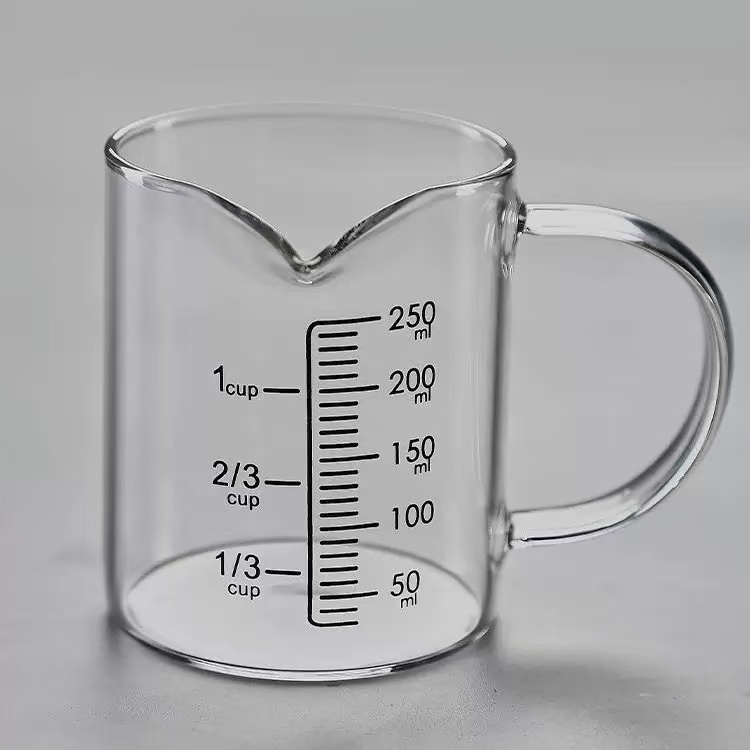 measuring cup