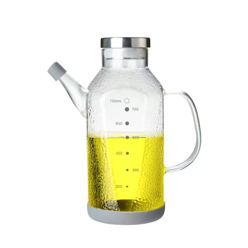 Hammer patterned oil pot