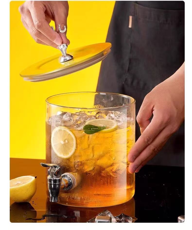 Round wine barrel