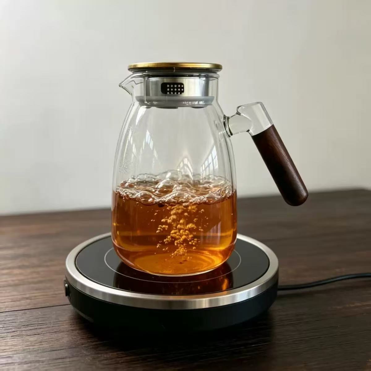Walnut wood kettle