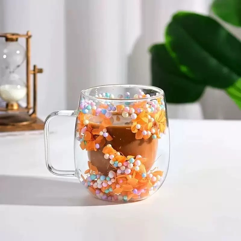 Customizable capacity for dried flowers