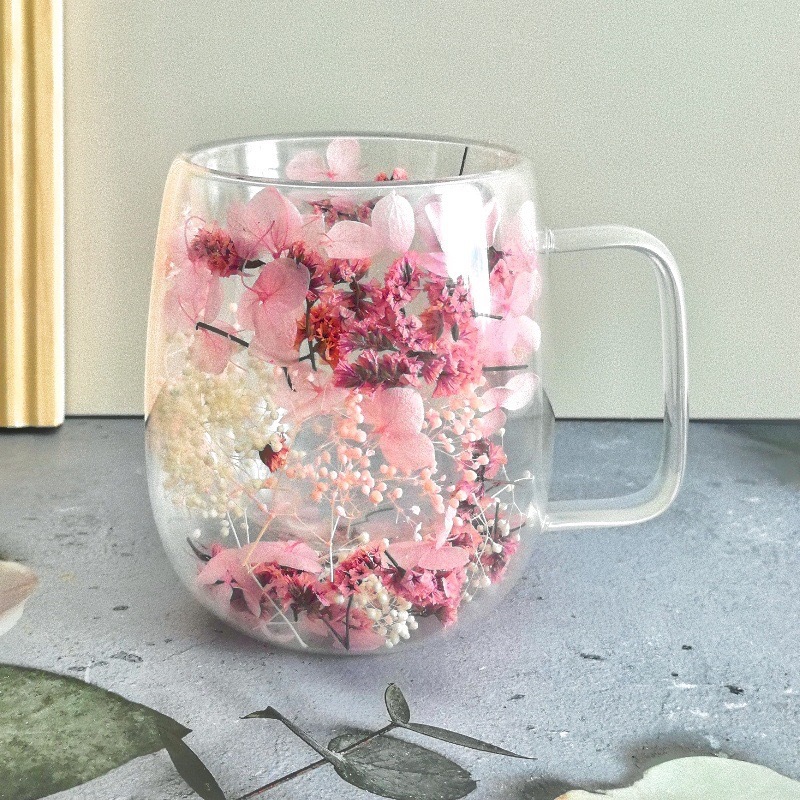 Customizable capacity for dried flowers
